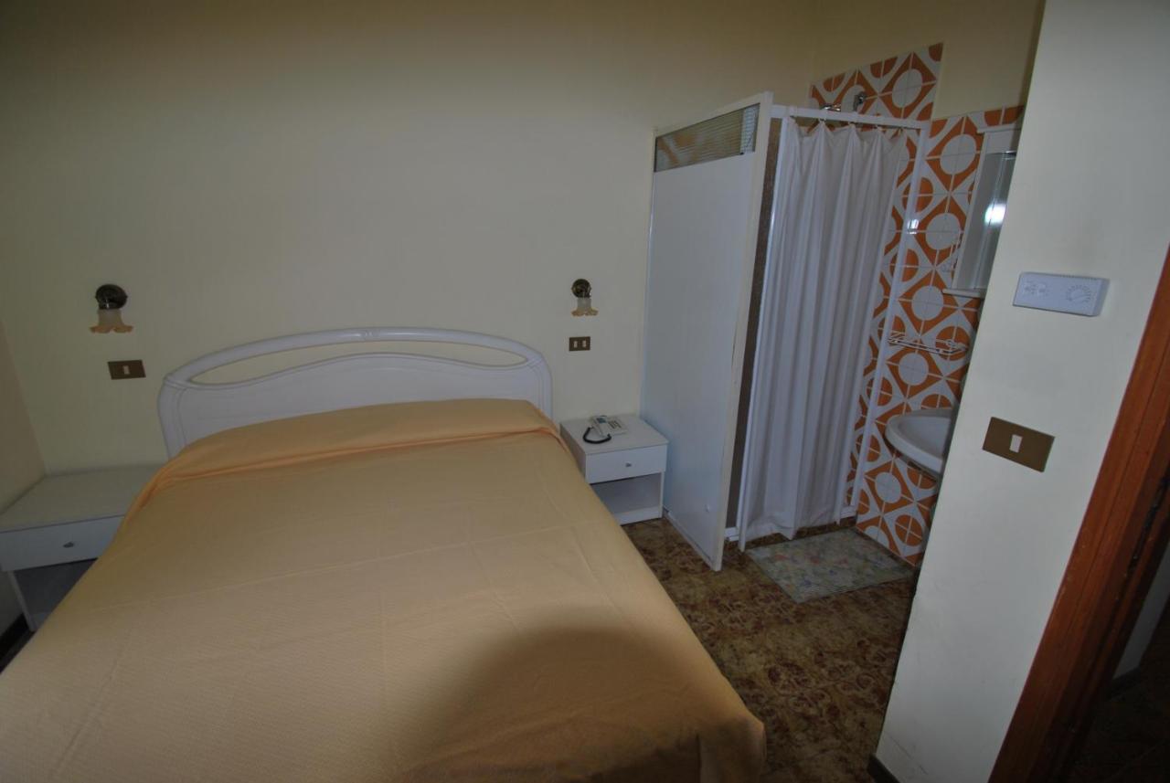 Hotel & Ristorante L'Angoletto In Selci Selci  Kültér fotó